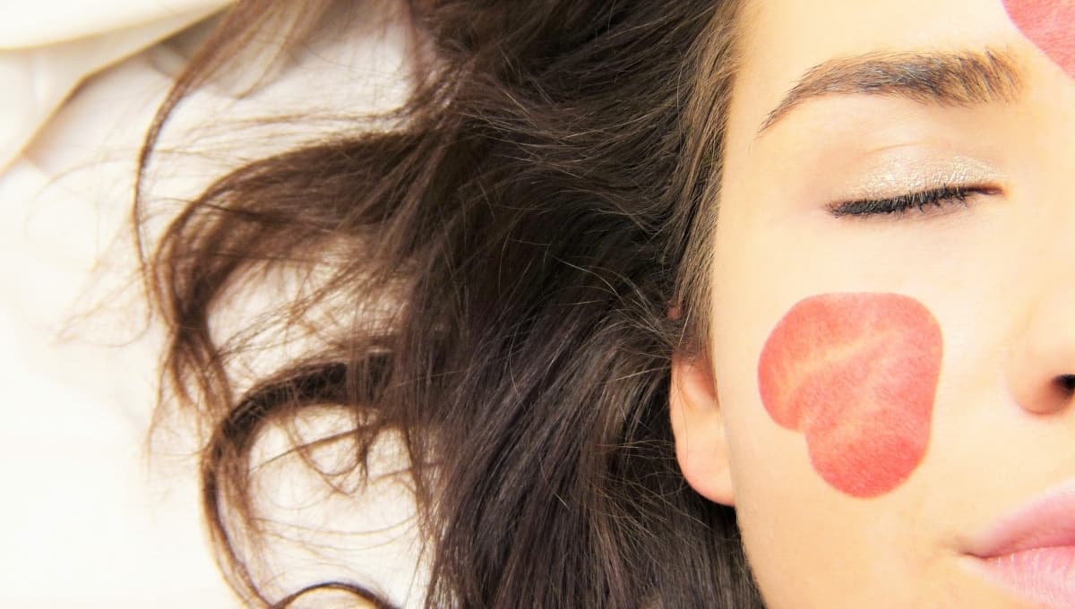 ¿Tienes piel mixta? Esta rutina de skincare es para ti