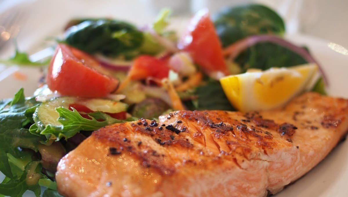 Ensalada navideña con pasta, receta sencilla y económica