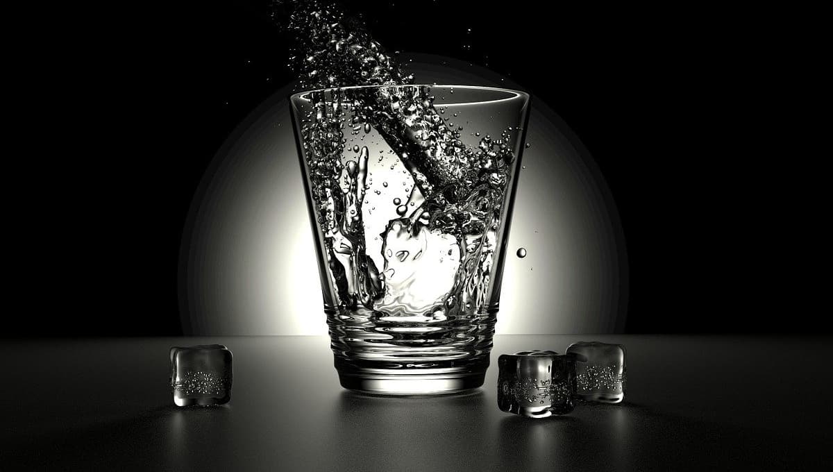 ¿Por qué es necesario beber agua?