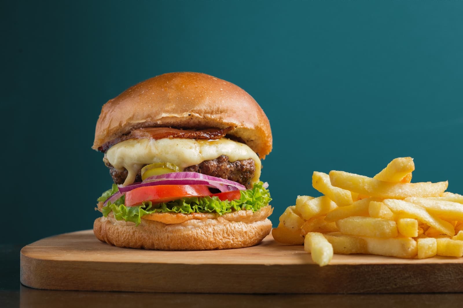 3 recetas de hamburguesas caseras para armar una tardeada perfecta