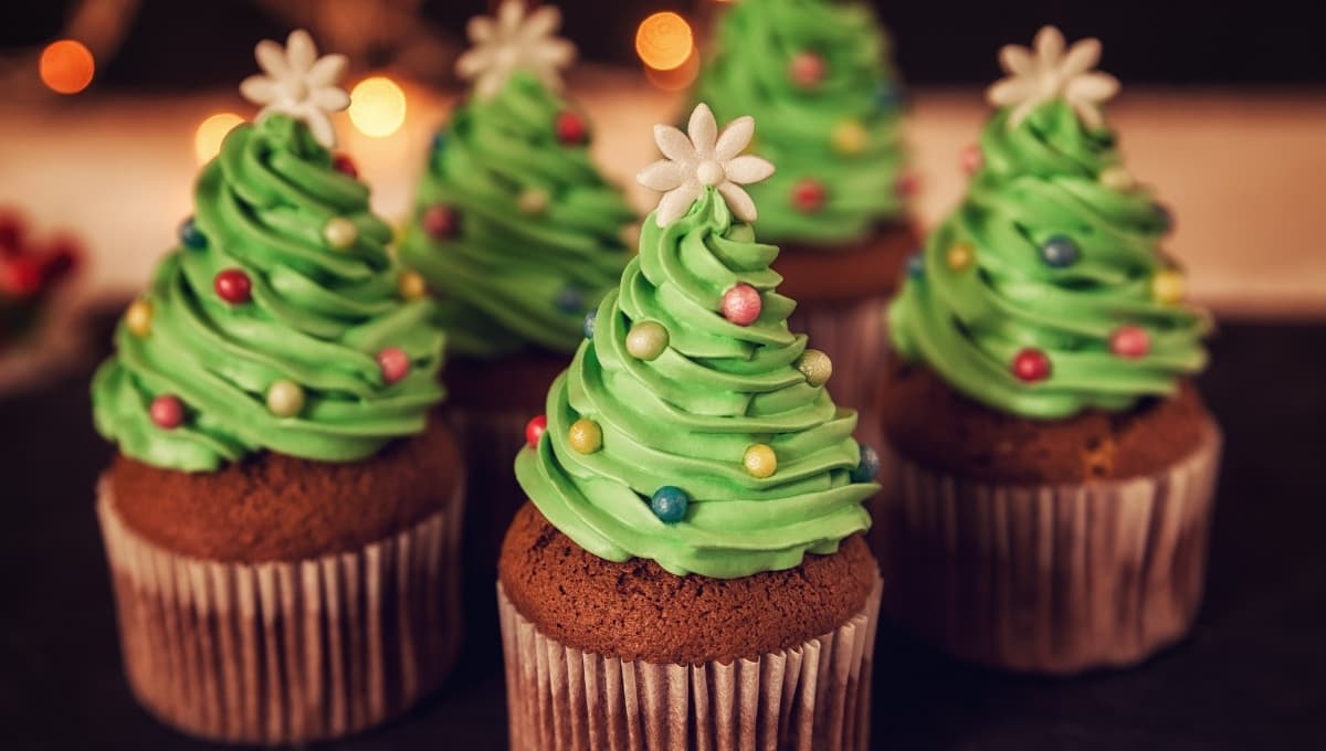 Adiós ensalada de manzana: prepara estos cupcakes navideños SIN horno como postre