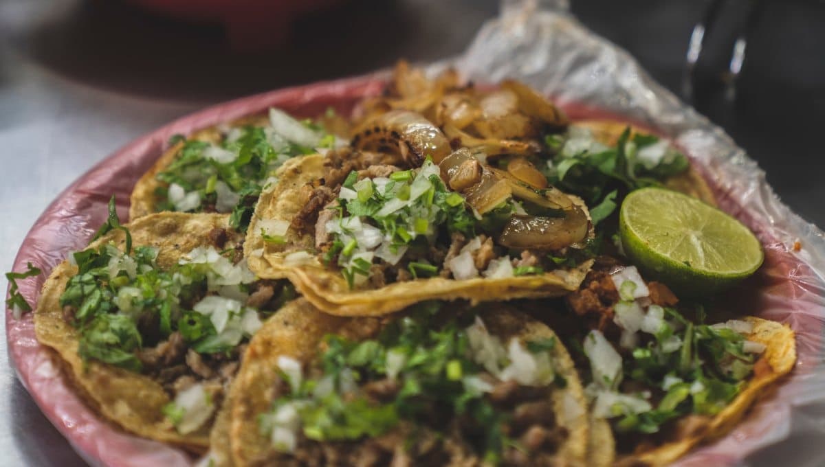 Tacos mexicanos, el platillo que se convirtió en un sello de identidad y que se consume por toneladas