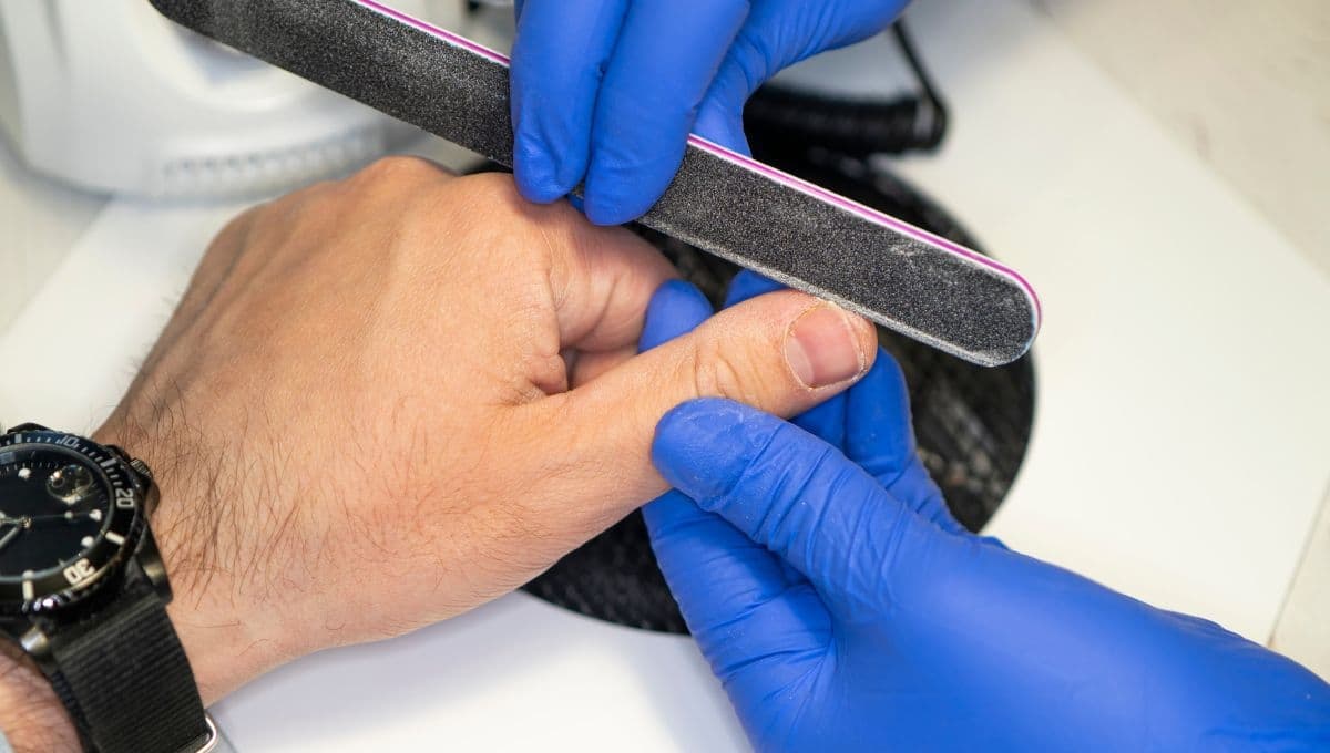 Manicura para hombres: ¿Cómo tener las uñas bonitas y qué cuidados tener?