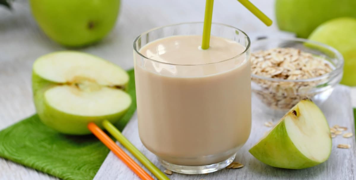 El delicioso batido de manzana con avena para bajar de peso | Receta paso a paso