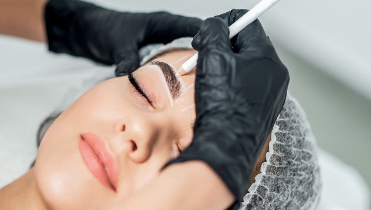 El microblading no va más: esta es la técnica para definir las cejas y levantar la mirada