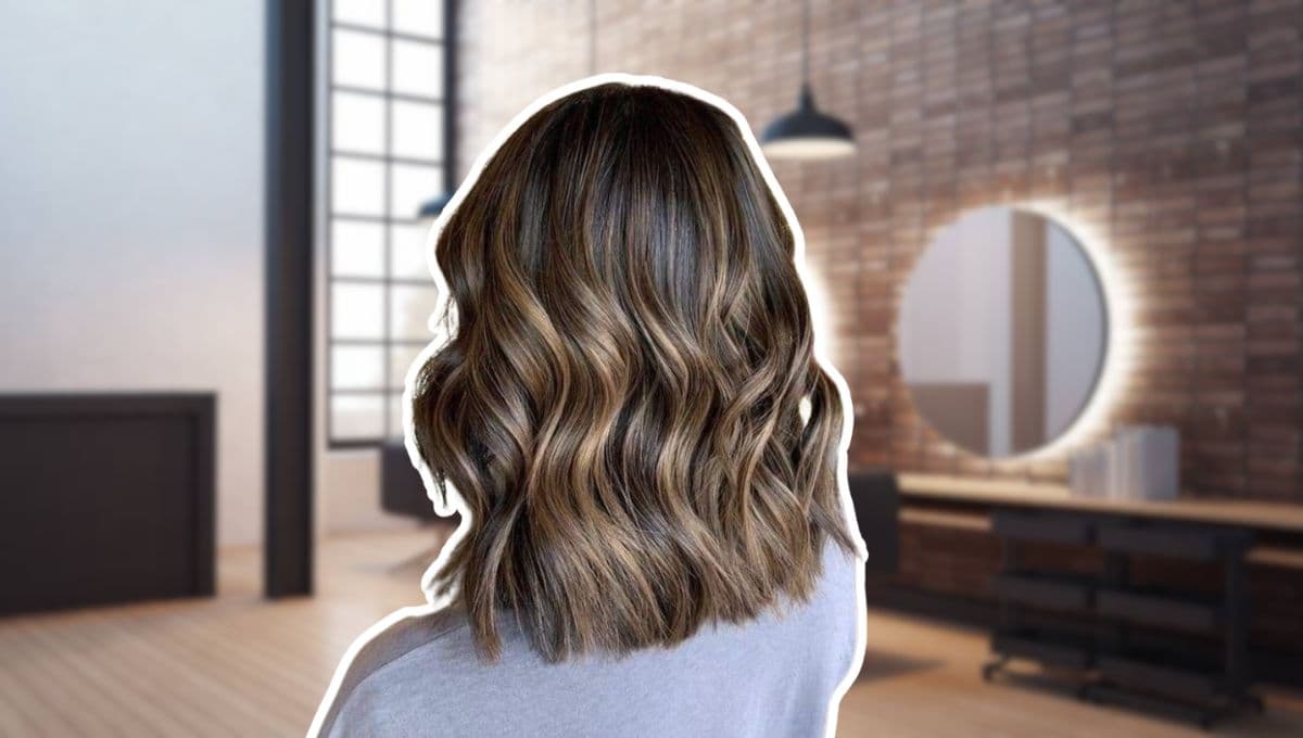 Mechas mocha mousse, la tendencia más acertada del 2025 para cubrir canas