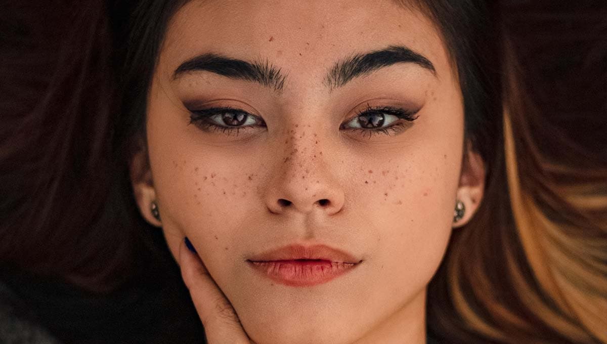 El aceite natural que te ayudará a tener cejas más pobladas y oscuras