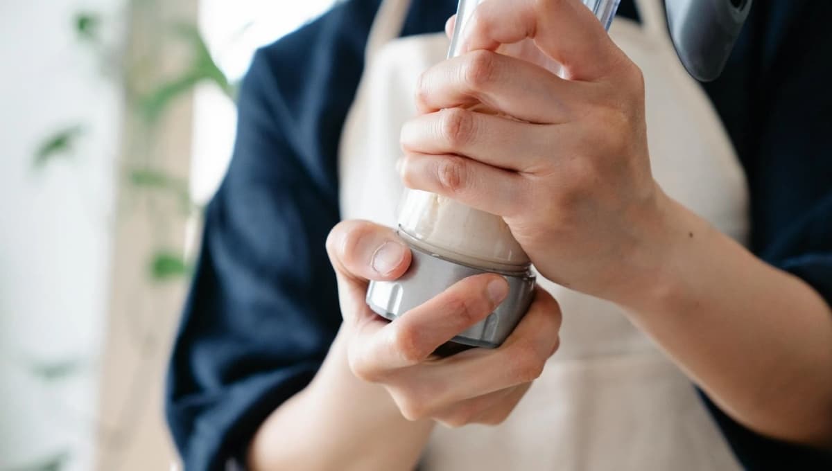 ¿Para qué sirve el batido de proteínas con plátano y espinacas?